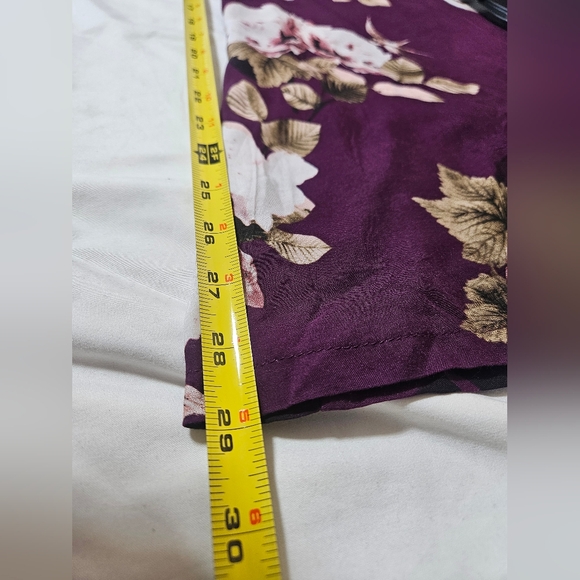 Jaase Floral Wide Leg Jumpsuit Size L Plum Purple Boho Smocked Waist Rayon - Picture 10 of 11